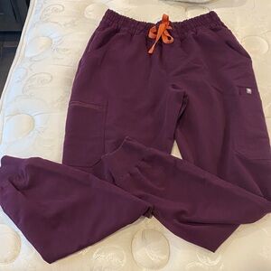 Figs technical collection joggers size small. Gently worn maybe 4 times. Maroon